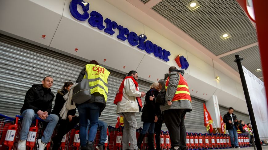 300 magasins Carrefour en grève !